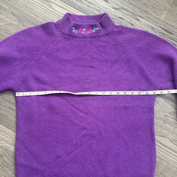 Jessica | Purple rabbit hair and lambs wool blend purple light knit sweater - Picture 5 of 9